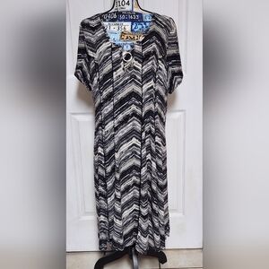 Cato Est. 1946 Princess Seam Office Fit & Flare 18/20W Short Sleeve Black & Gray